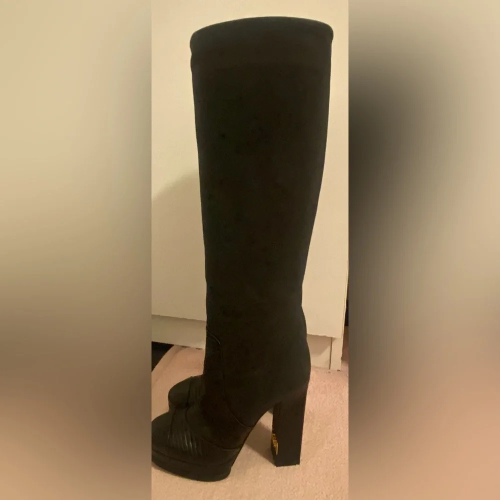 Authentic NIB CHANEL Knee High Tall Heeled Logo Boots 37